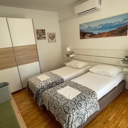 Gasthuis Apartmans And Madunic I 3*