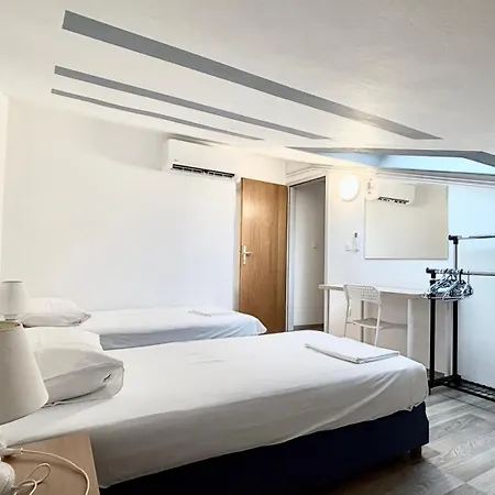 Apartmans And Madunic I Gasthof Split