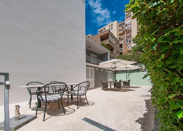 Apartmans And Madunic I Gæstehus 3*