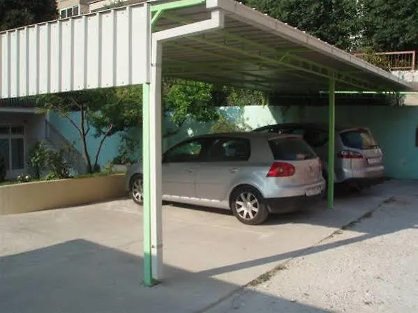 Apartmans And Madunic I Gæstehus